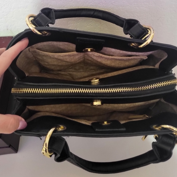 Charming Charlie small tote - Picture 2 of 3